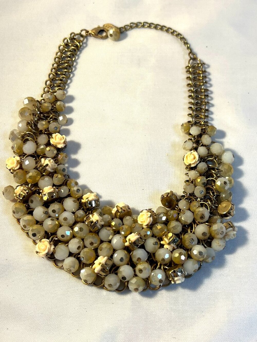 ALDO Gold Chainmail Bib Statement Necklace Cream Beaded Roses - SB3 D3